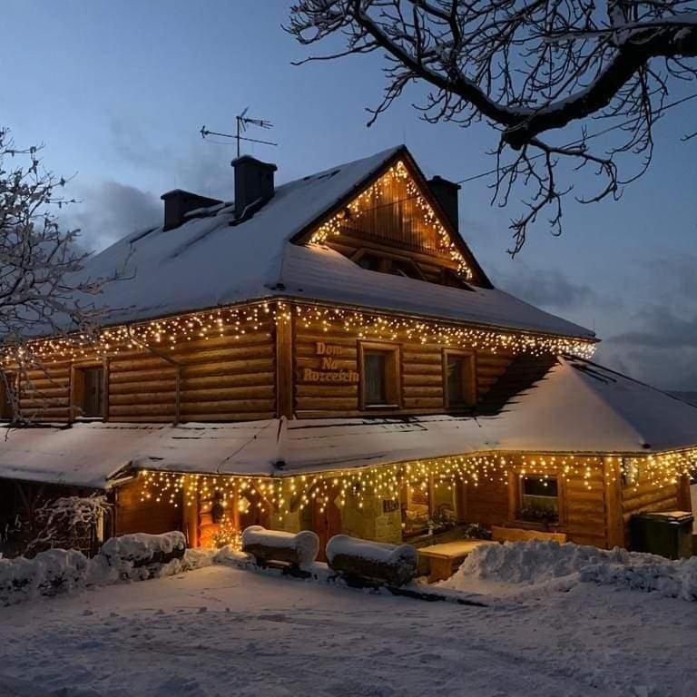 Dom Na Rozcesciu Bed & Breakfast Koniaków Dış mekan fotoğraf