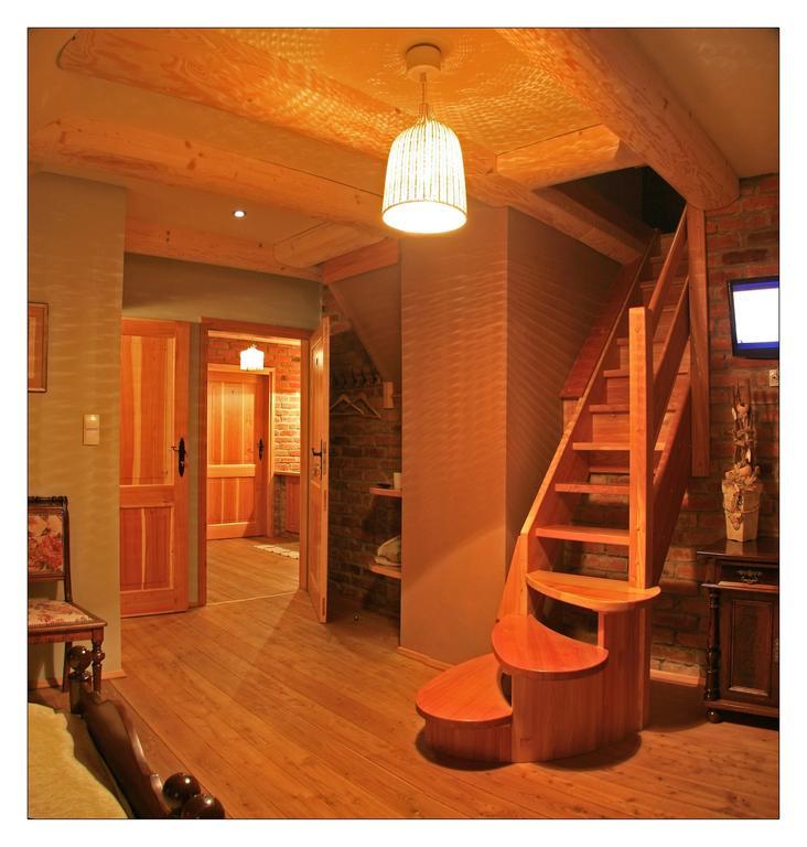 Dom Na Rozcesciu Bed & Breakfast Koniaków Oda fotoğraf