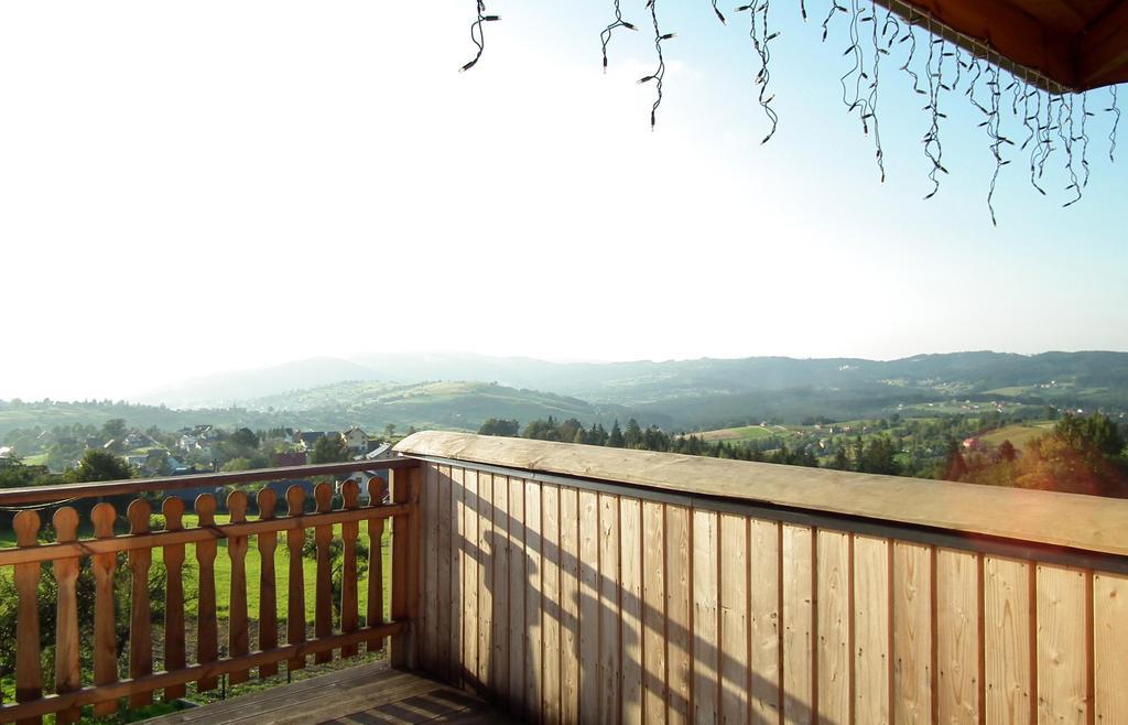 Dom Na Rozcesciu Bed & Breakfast Koniaków Oda fotoğraf
